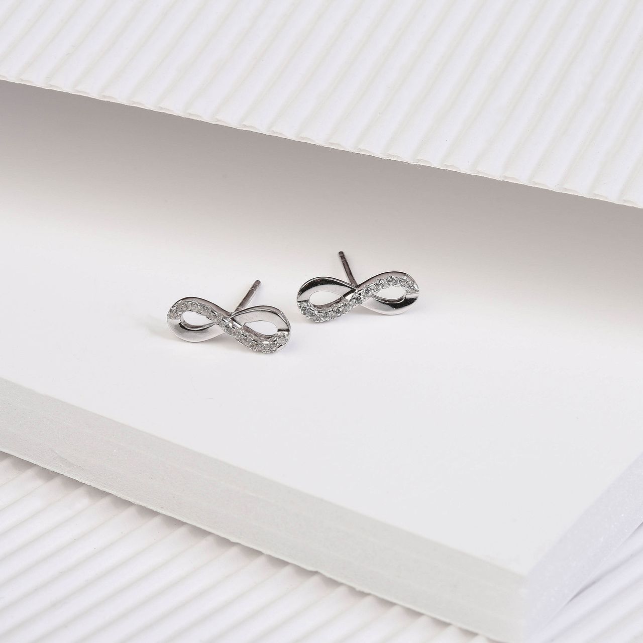 Silber, 925, Infinity-Ohrringe mit Zirkonia