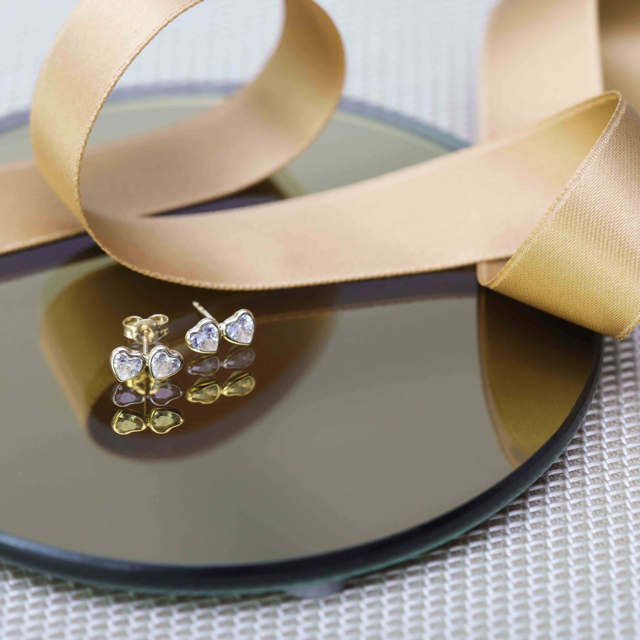 Ohrringe, 585 Gelbgold, 2 Herzen mit Zirkonia