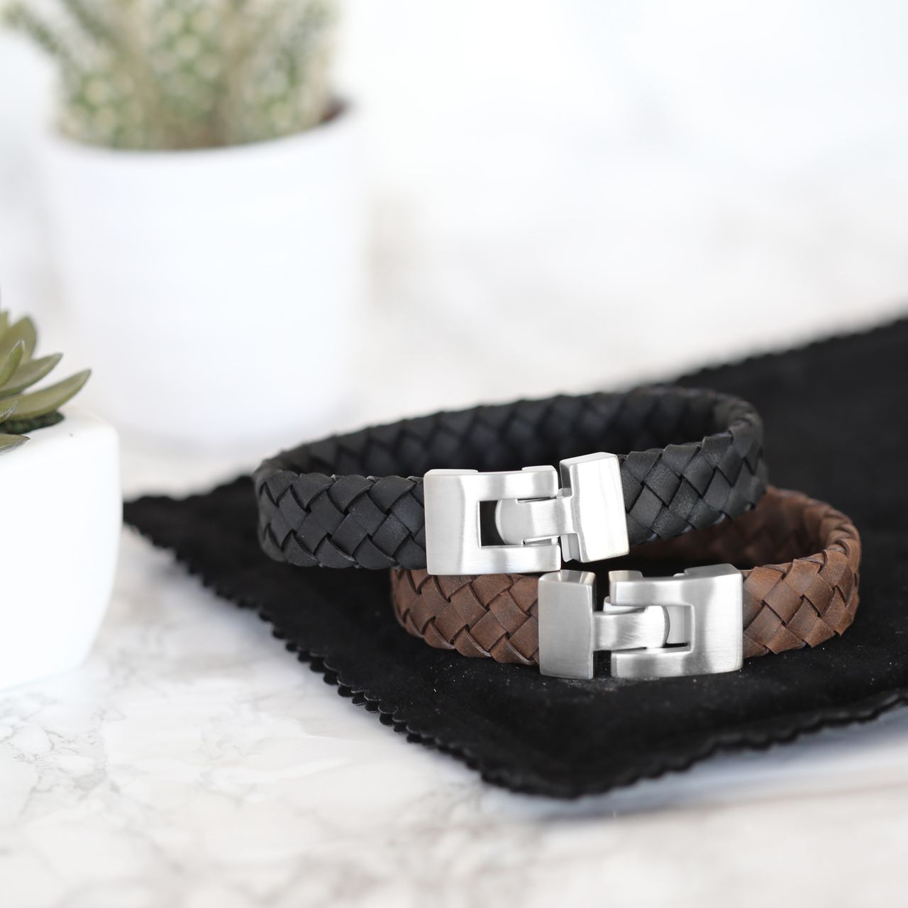 Armbanduhr aus Edelstahl für Herren, geflochtenes Leder, dunkelbraun