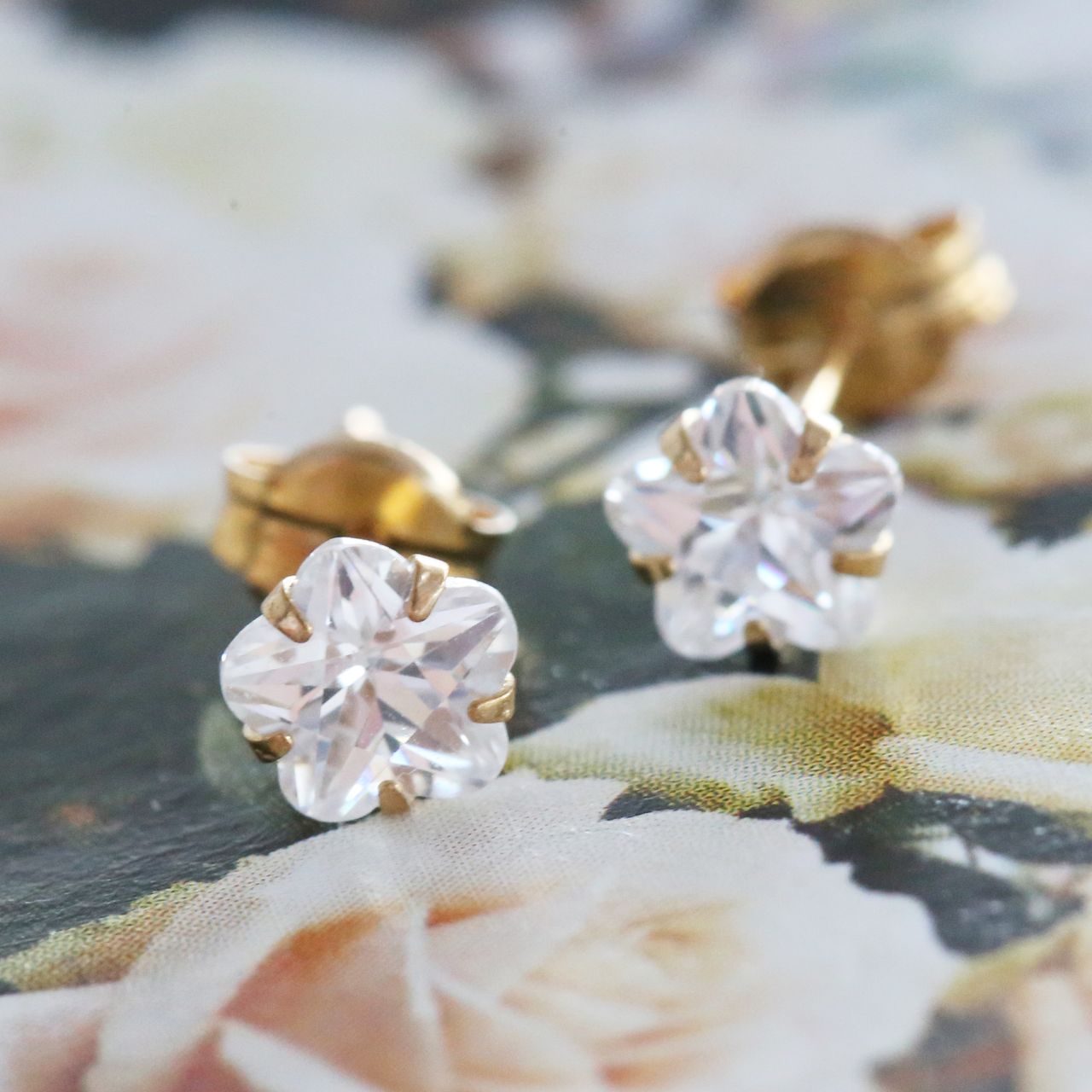 Kinder-Ohrstecker, 375 Gold, Blume Zirkonia