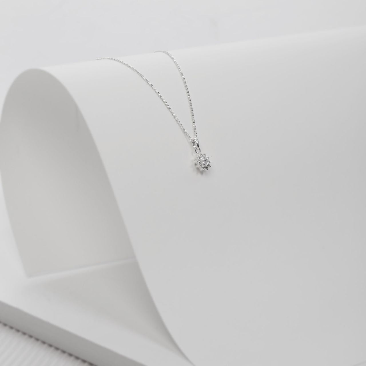 Zilveren ketting&hanger met light blue zirkonia
