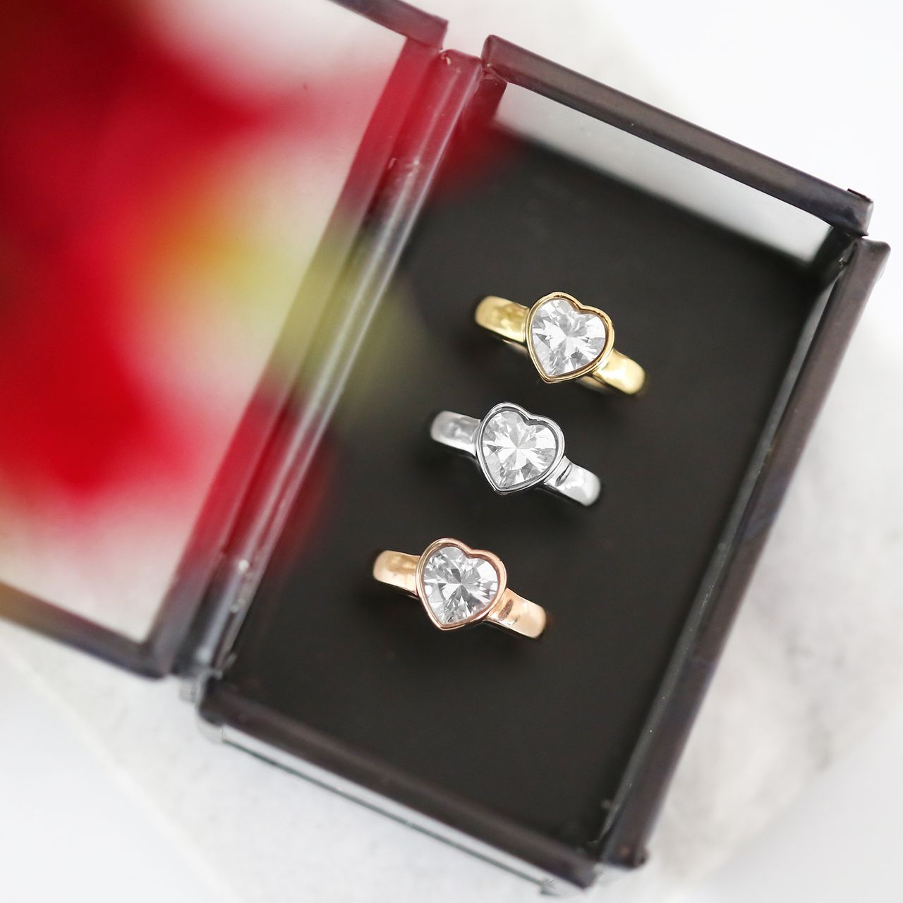 Gerecycled stainless steel ring hart met zirkonia