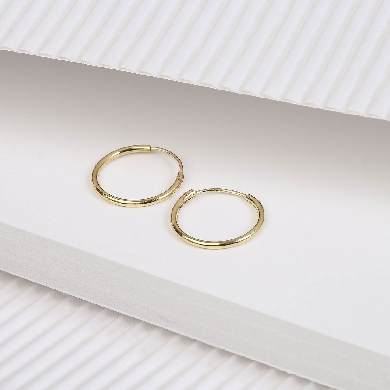 Silberne Ohrringe, vergoldet, 12 mm