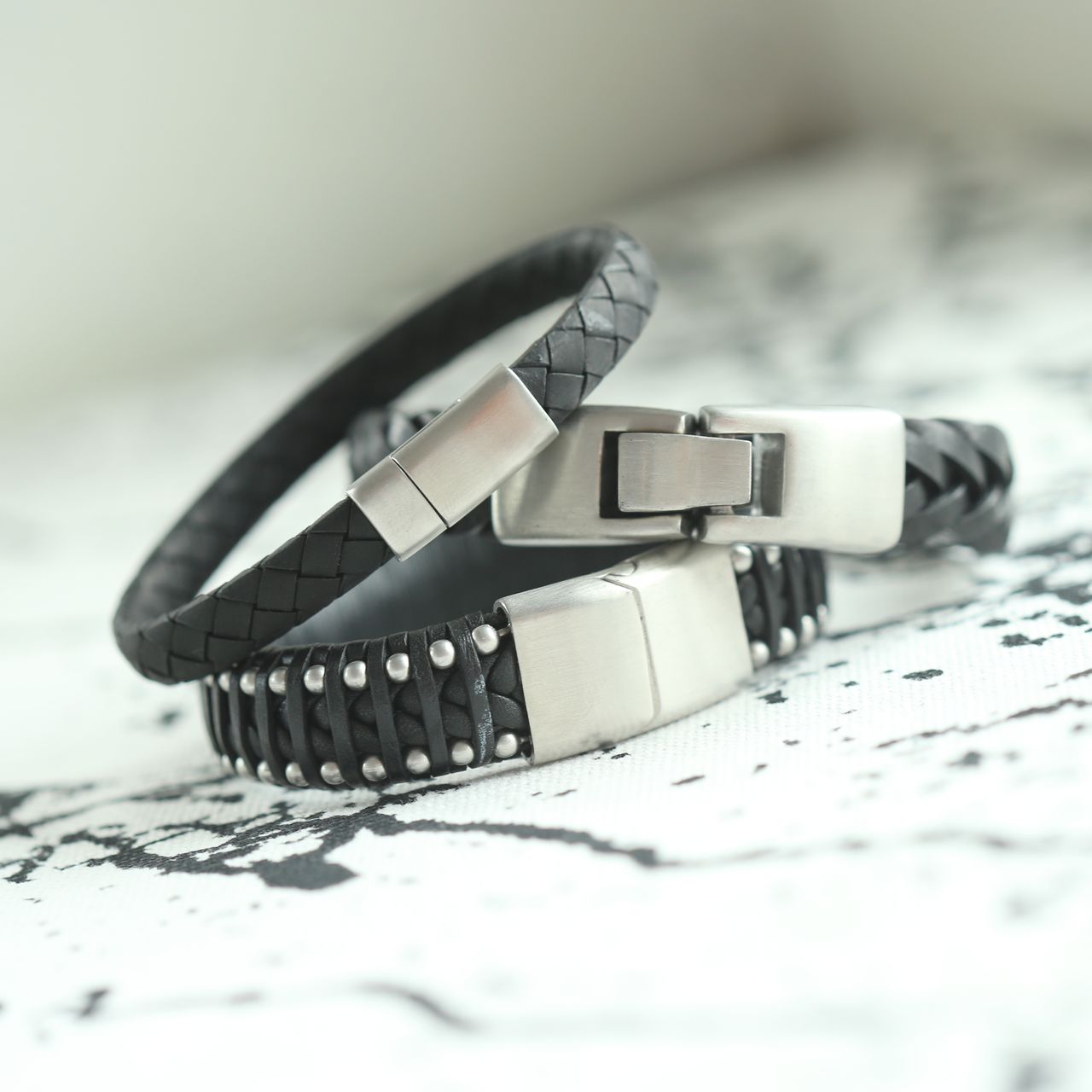 Herrenarmband, Edelstahl, geflochtenes Leder, schwarz