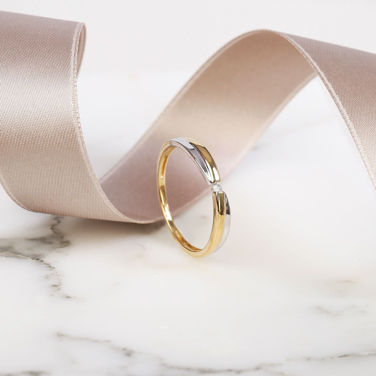 14 Karaat bicolor ring met diamant 0,02ct