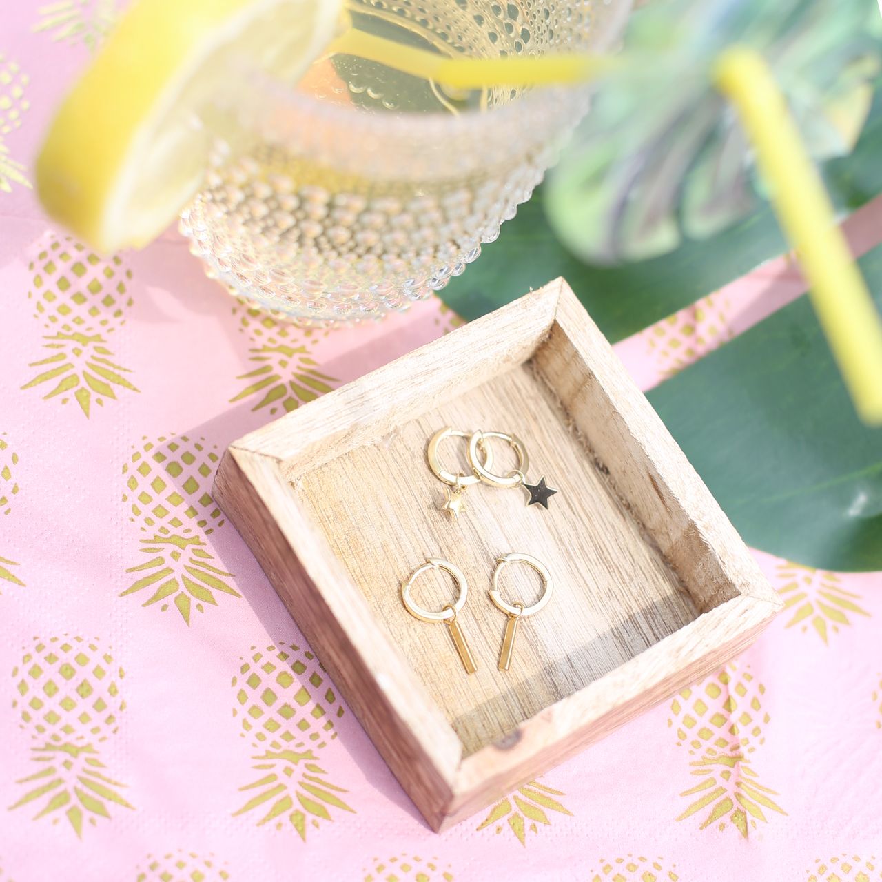Zilveren oorringen goldplated bar voor dames