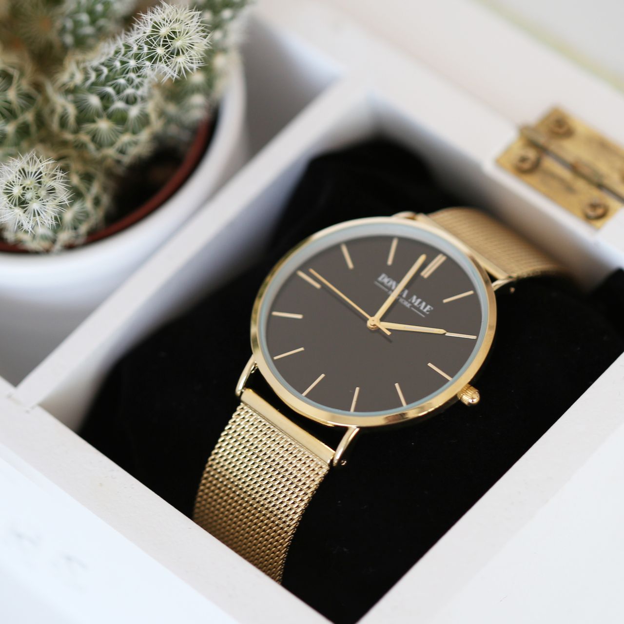 Donna Mae Dames Horloge Goudkleurig