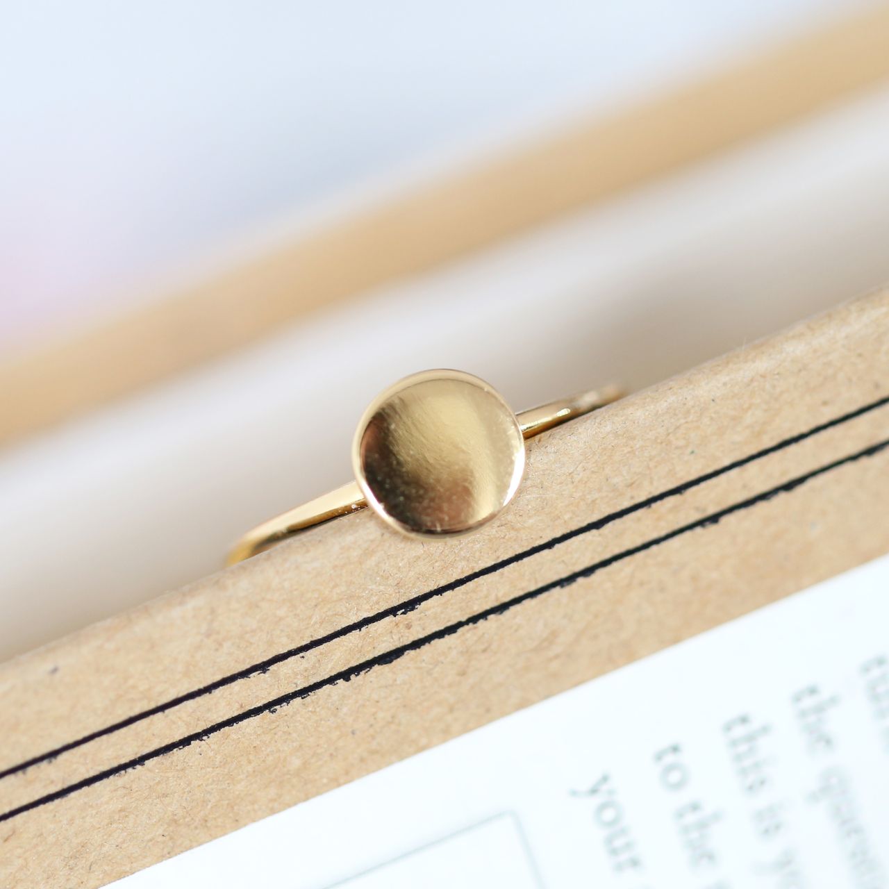 Zilveren ring goldplated disc