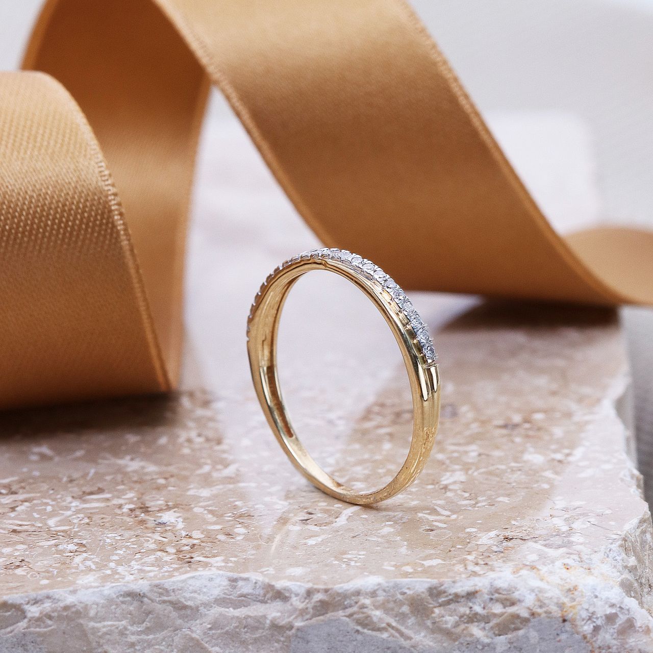 Ring, 585 Gelbgold, mit Diamant