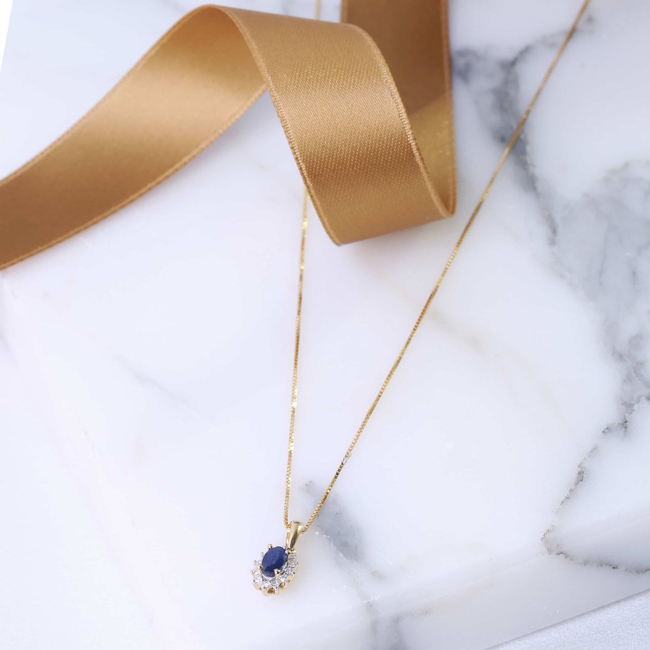 14K geelgouden ketting saffier en diamant 0,07ct