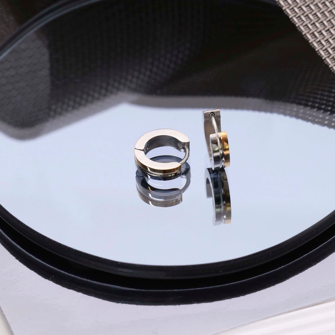 Gerecycleerd stainless steel oorbellen stainless steel/gold