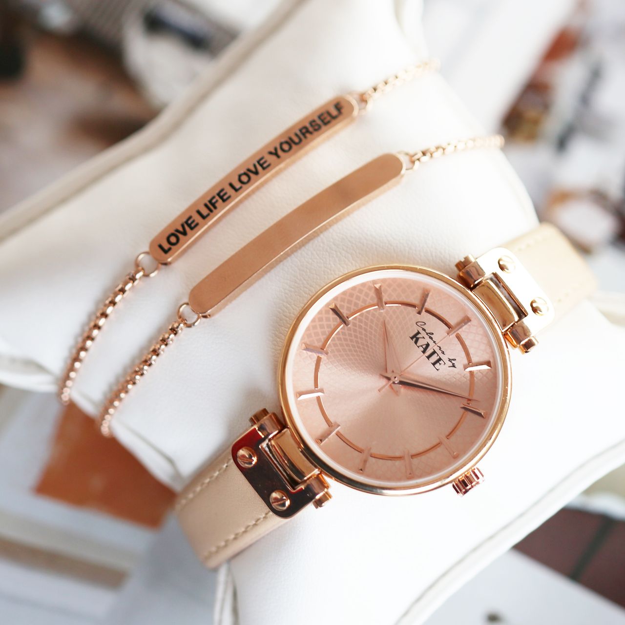 Stainless steel roséplated plaatarmband voor dames