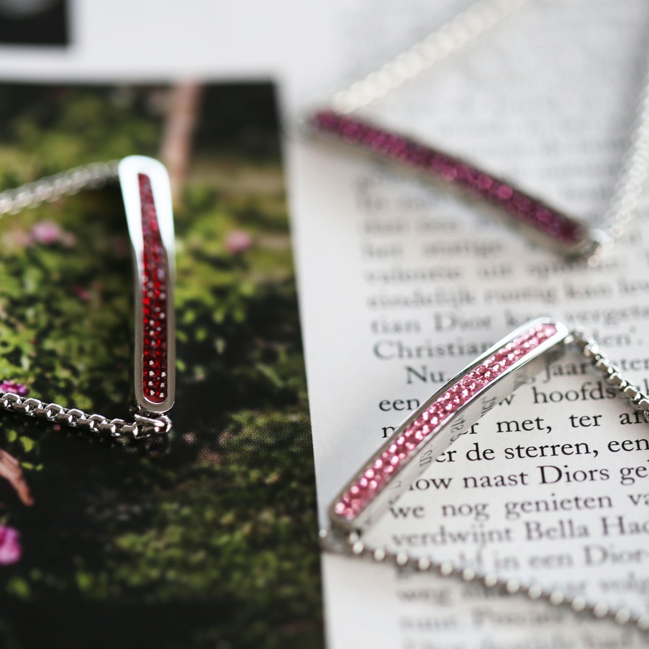 Gerecycleerd stainless steel plaatarmband light pink kristal
