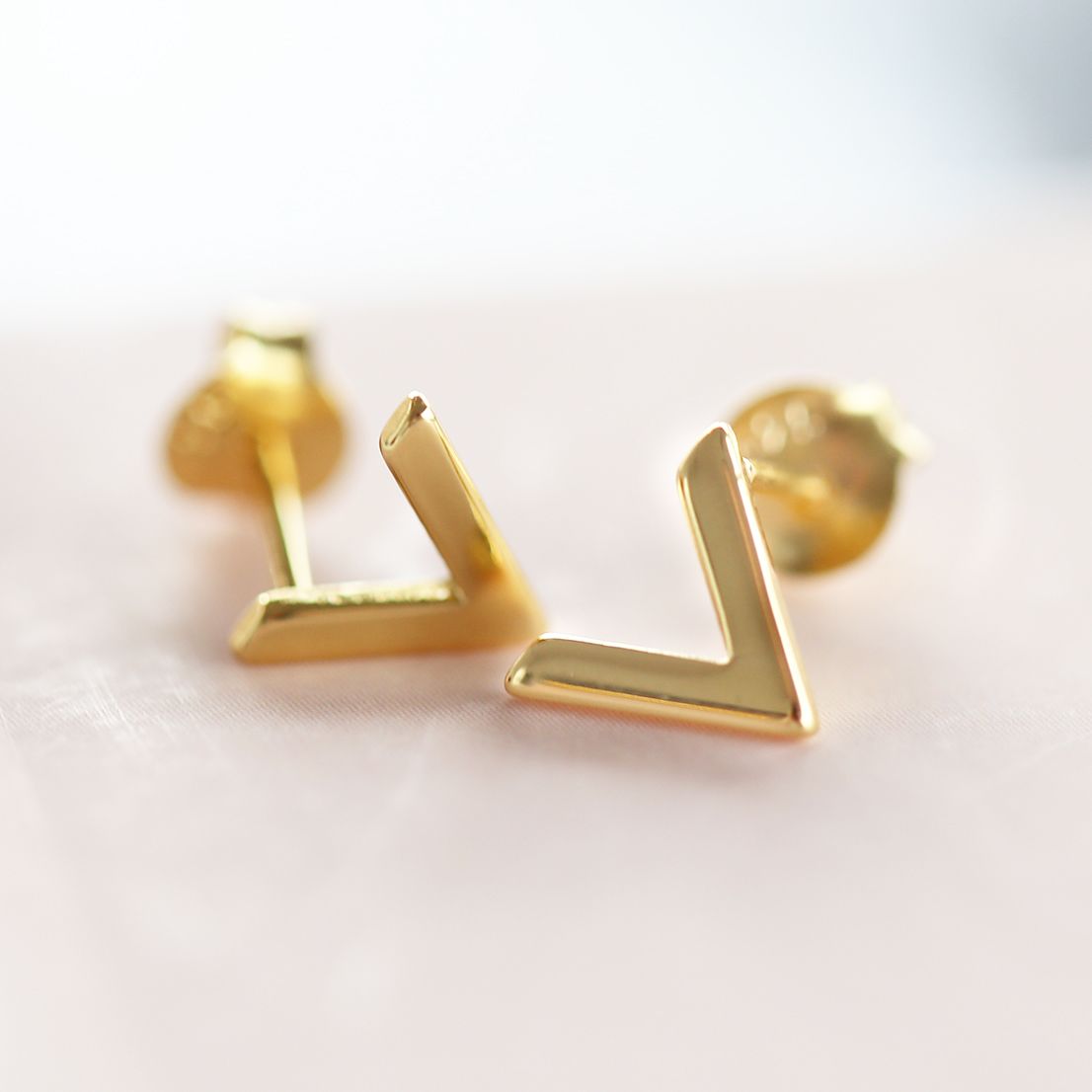Zilveren goldplated oorknoppen voor dames