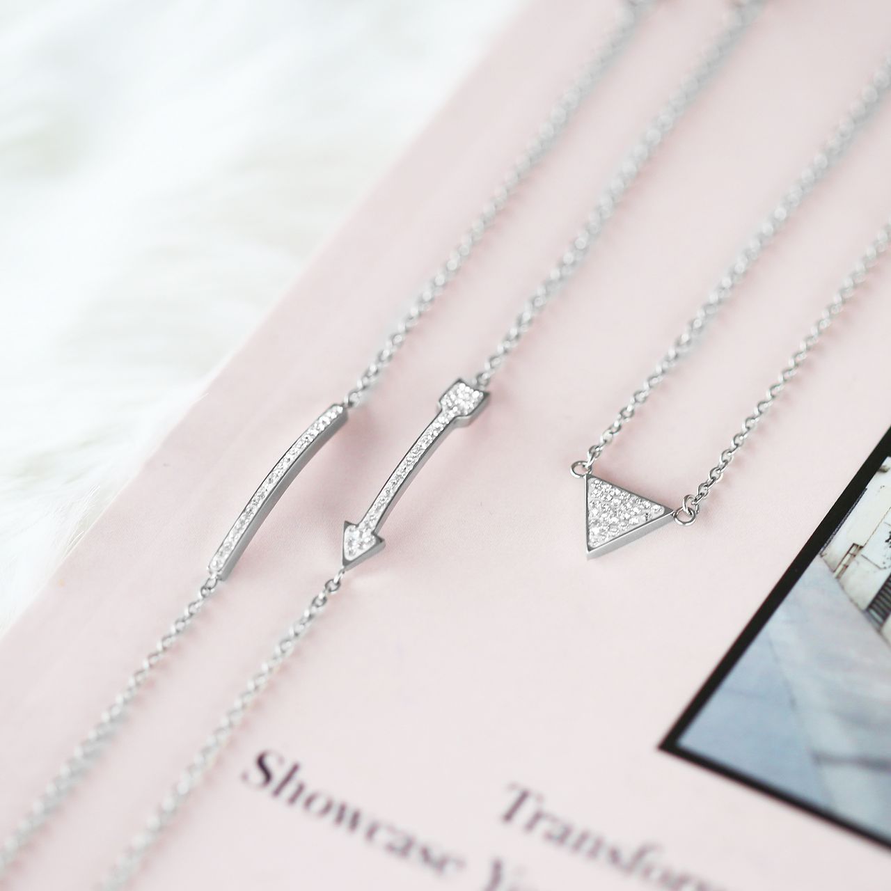 Gerecycled stainless steel armband pijl met kristal