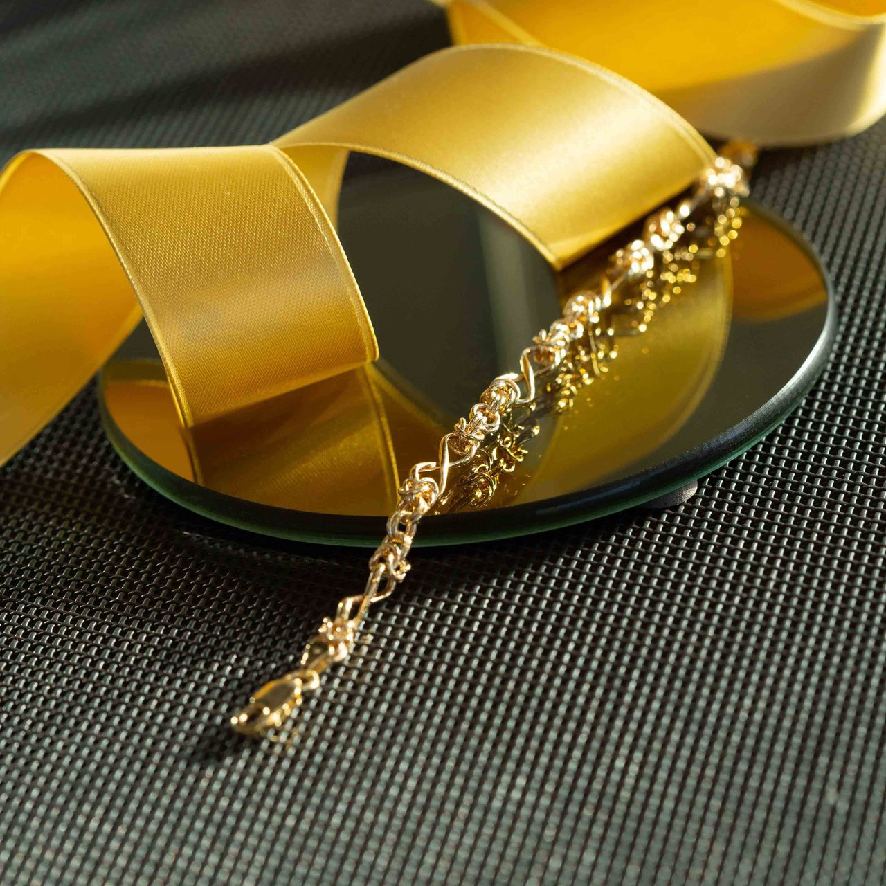 375 Gold gedrehtes Armband