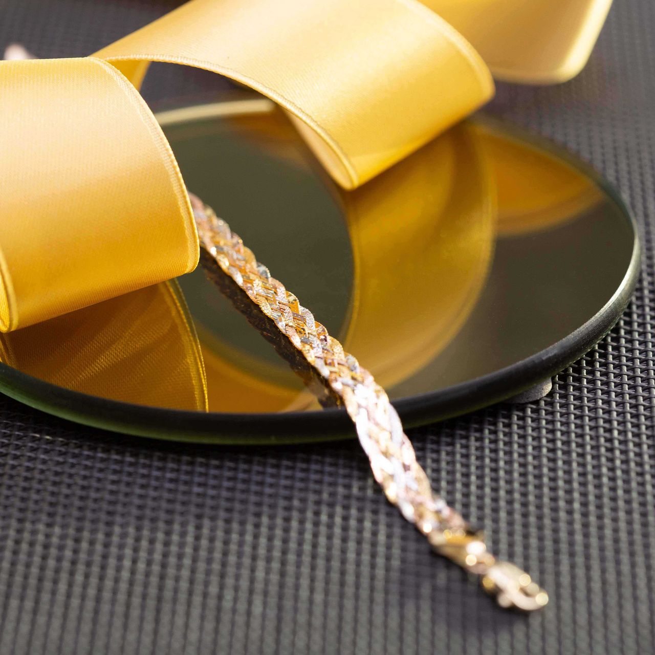 375 Gold dreifarbiges Armband mit Fischgrätglied