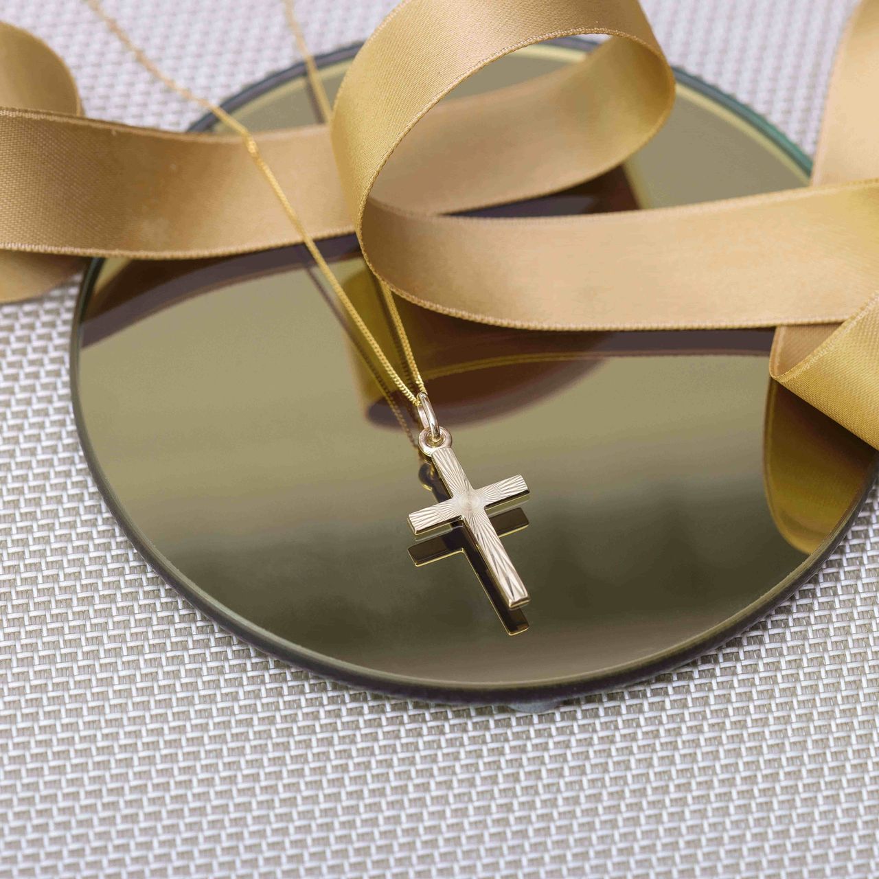 9 karaat ketting met hanger kruis voor dames