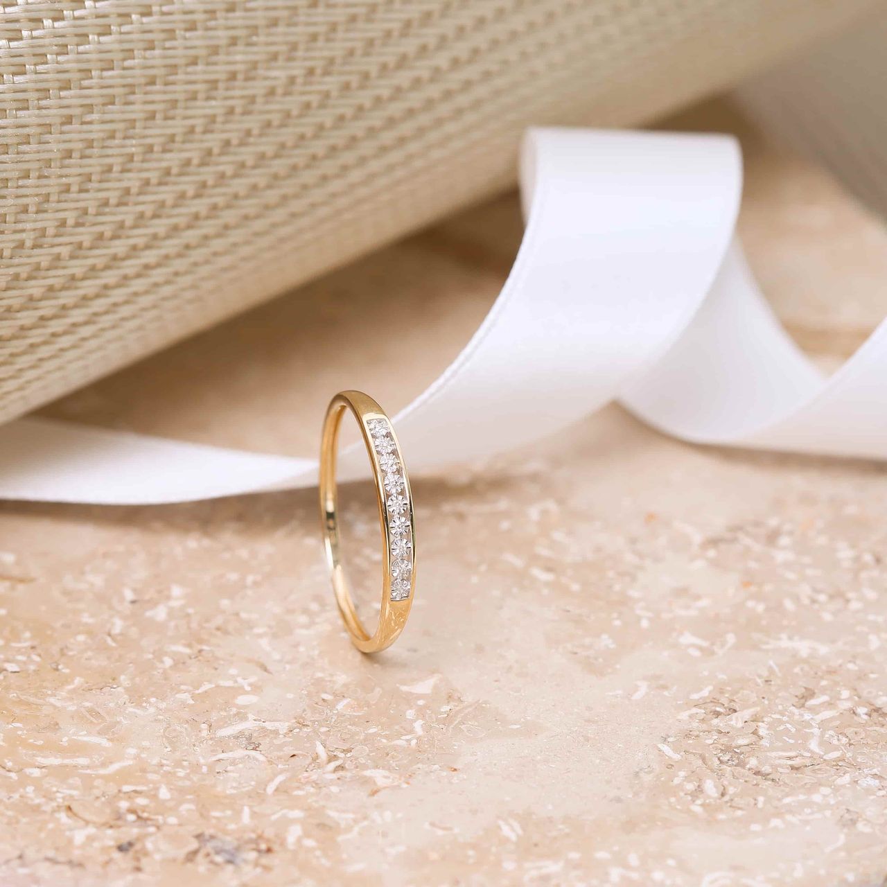 Ring, 585 Gelbgold, mit Diamanten 0,02 ct