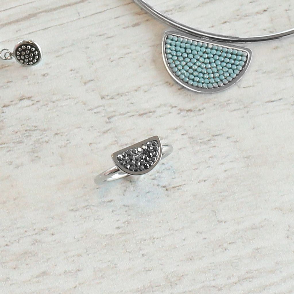 Ring aus Edelstahl, halbrund, Hematit/ Kristall