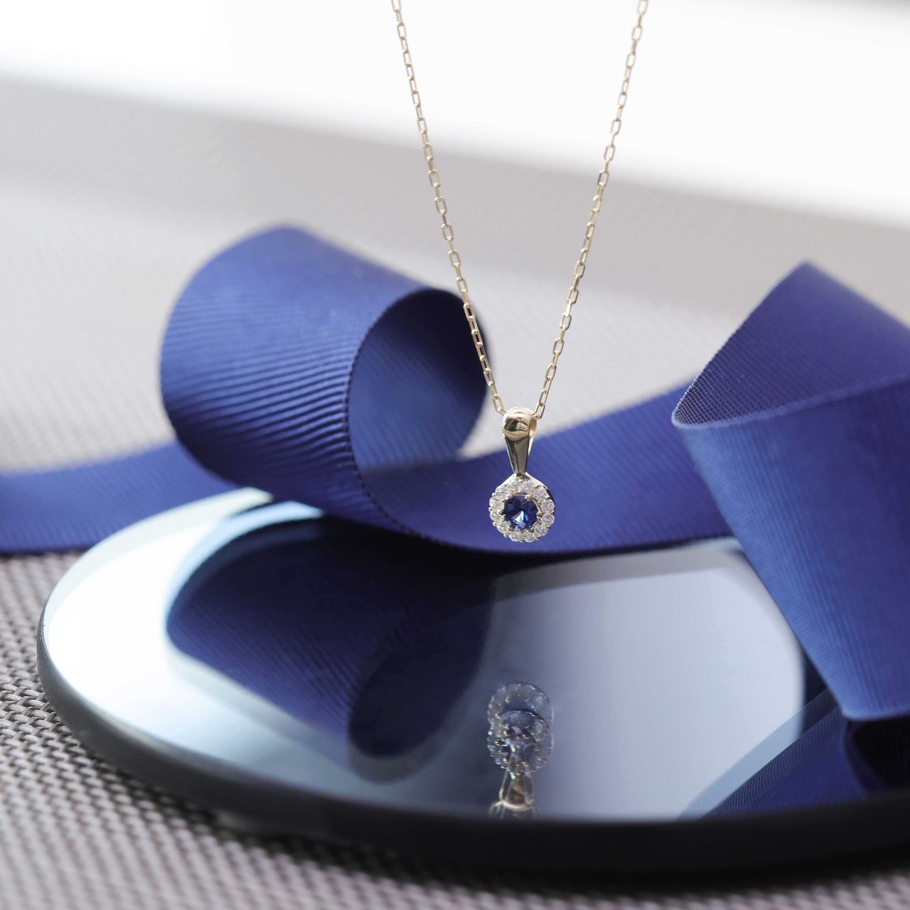 Halskette, 585 Gelbgold, Zirkonia weiß & blau