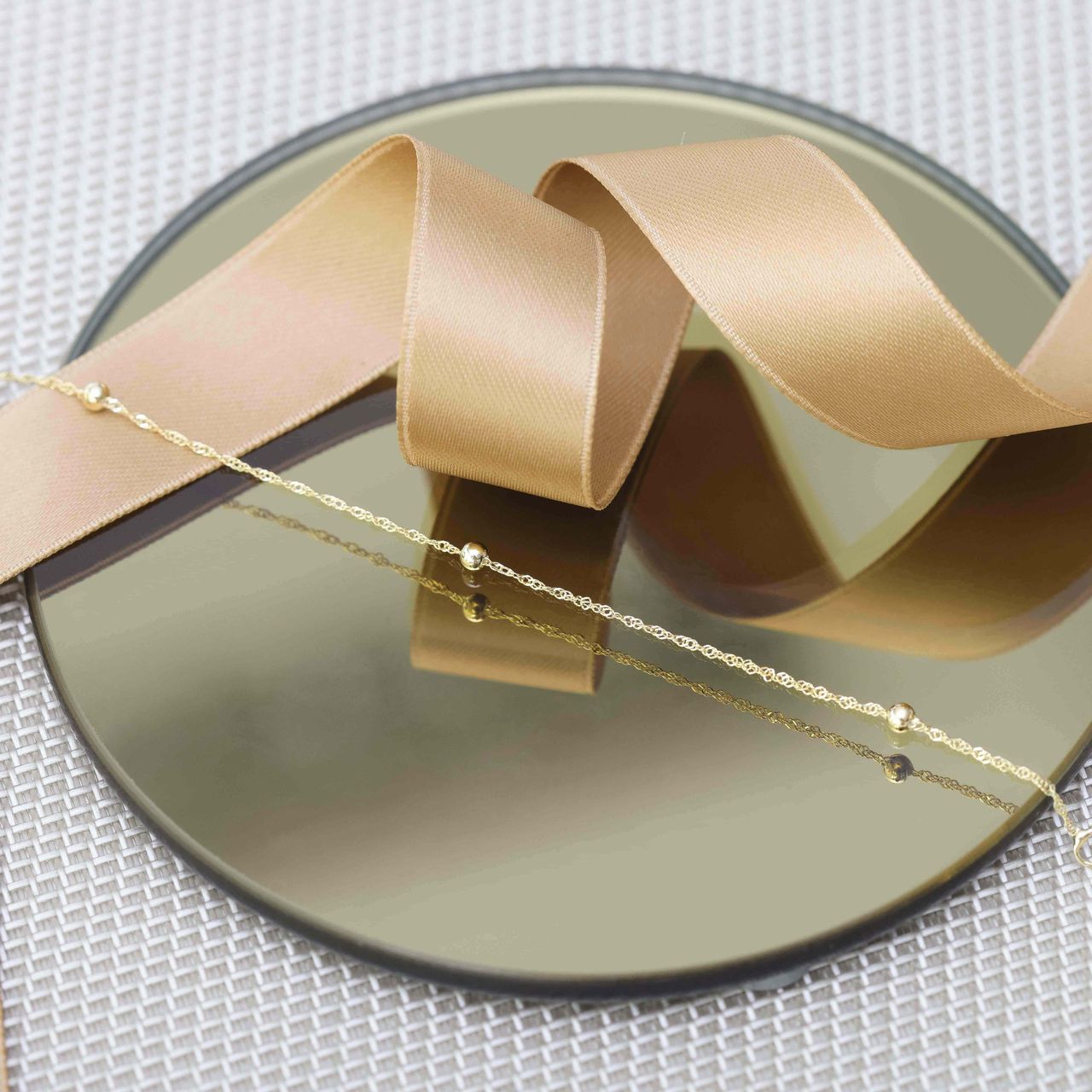 14 Karaat geelgouden armband met balletjes