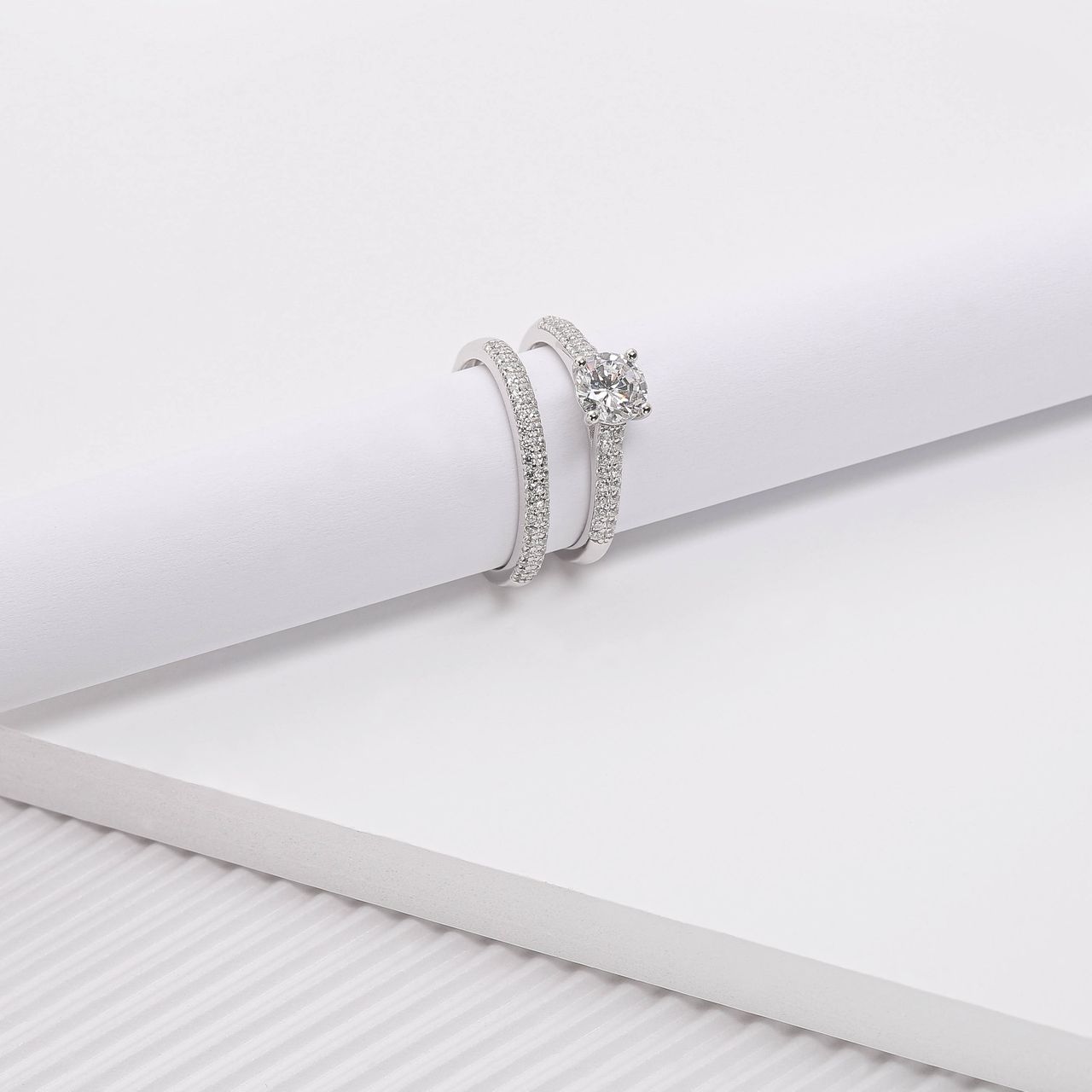 Zilveren ring 2delig met zirkonia
