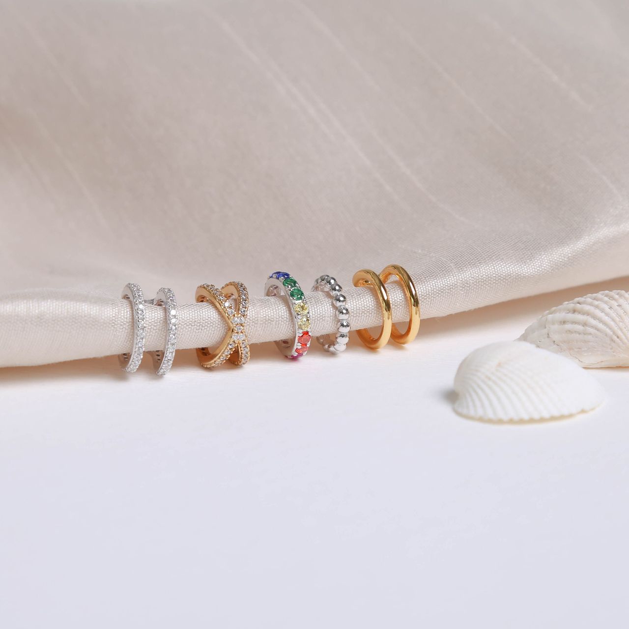 Zilveren goldplated earcuff met zirkonia voor dames