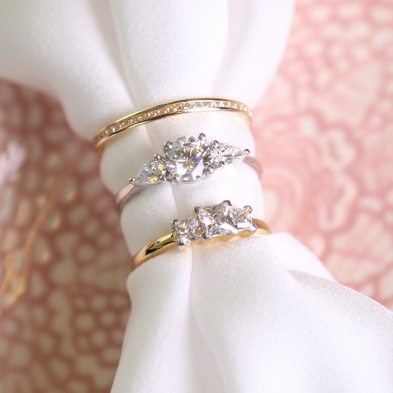 Weißer Ring, 375 Gold, mit Zirkonia, rund und Tropfenform