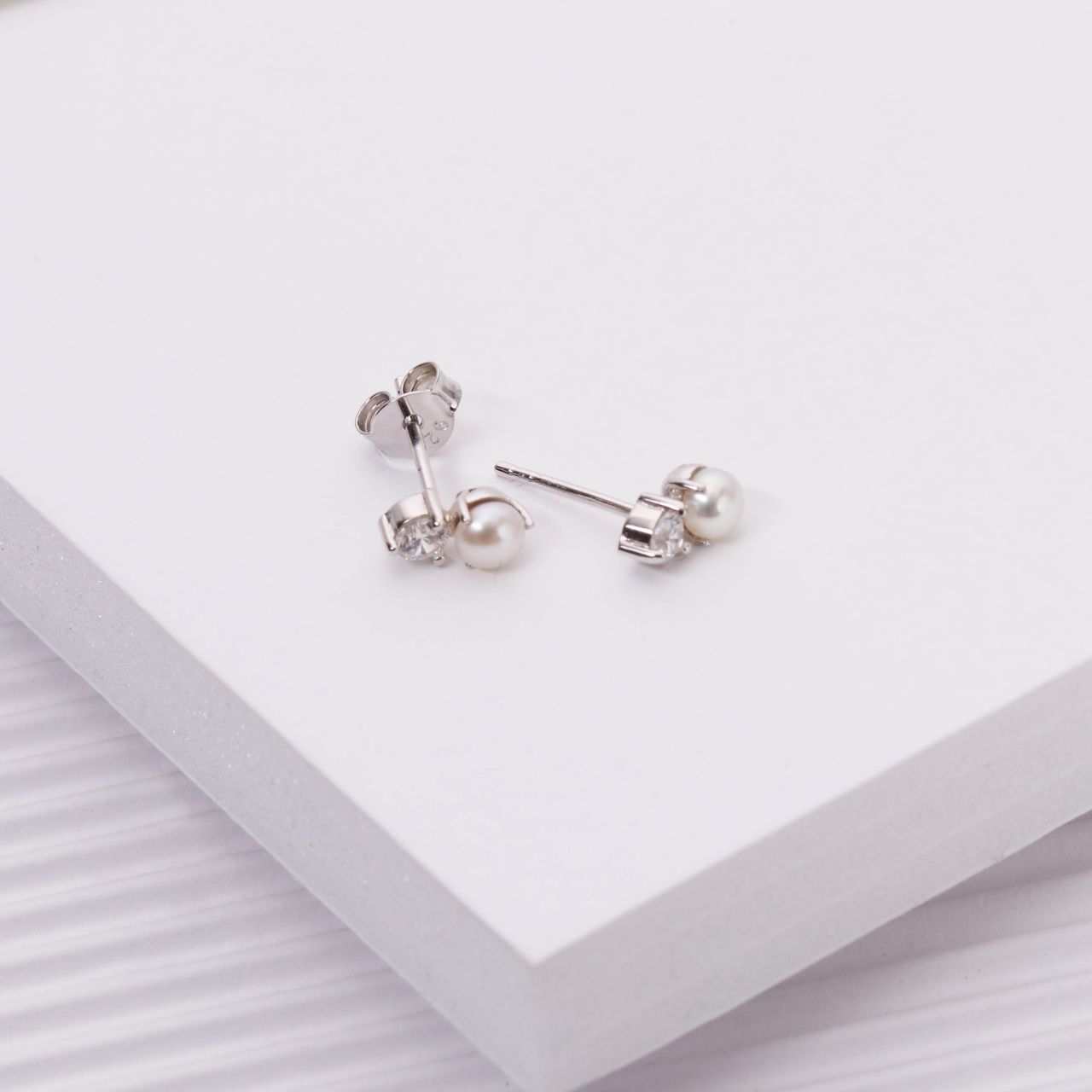 Ohrringe, 925 Silber, mit Süßwasserperle und Zirkonia