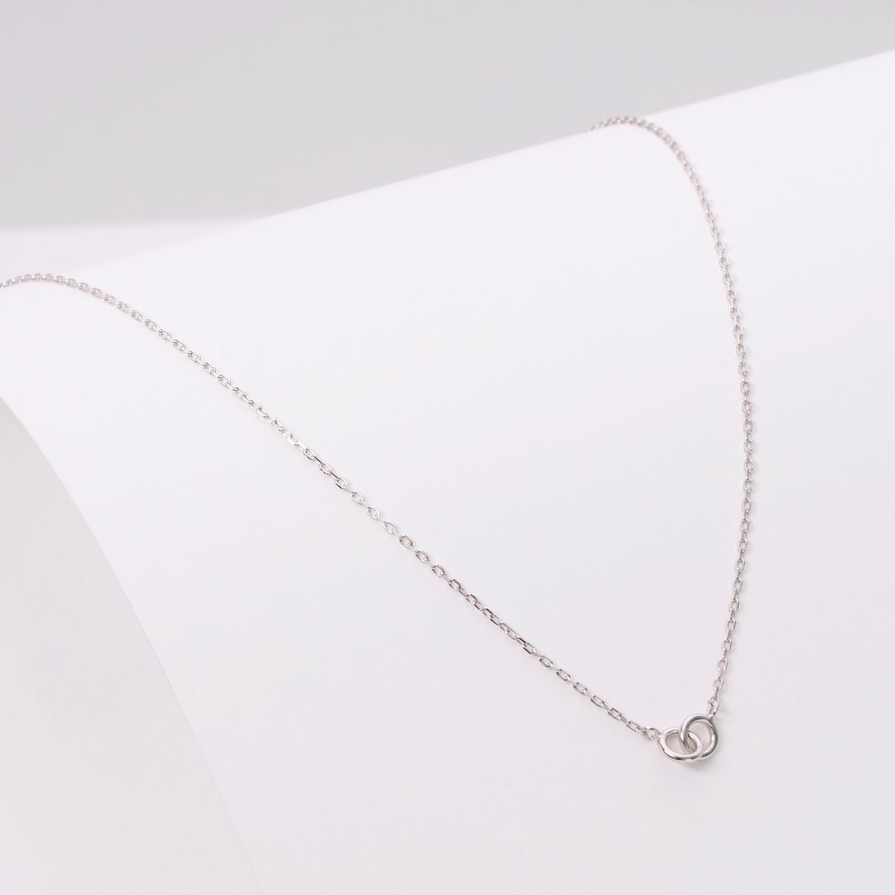 Kette, 925 Silber, runde Zierelemente