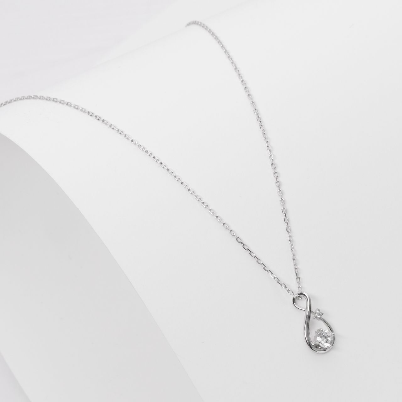Zilveren ketting met hanger fantasie met zirkonia voor dames