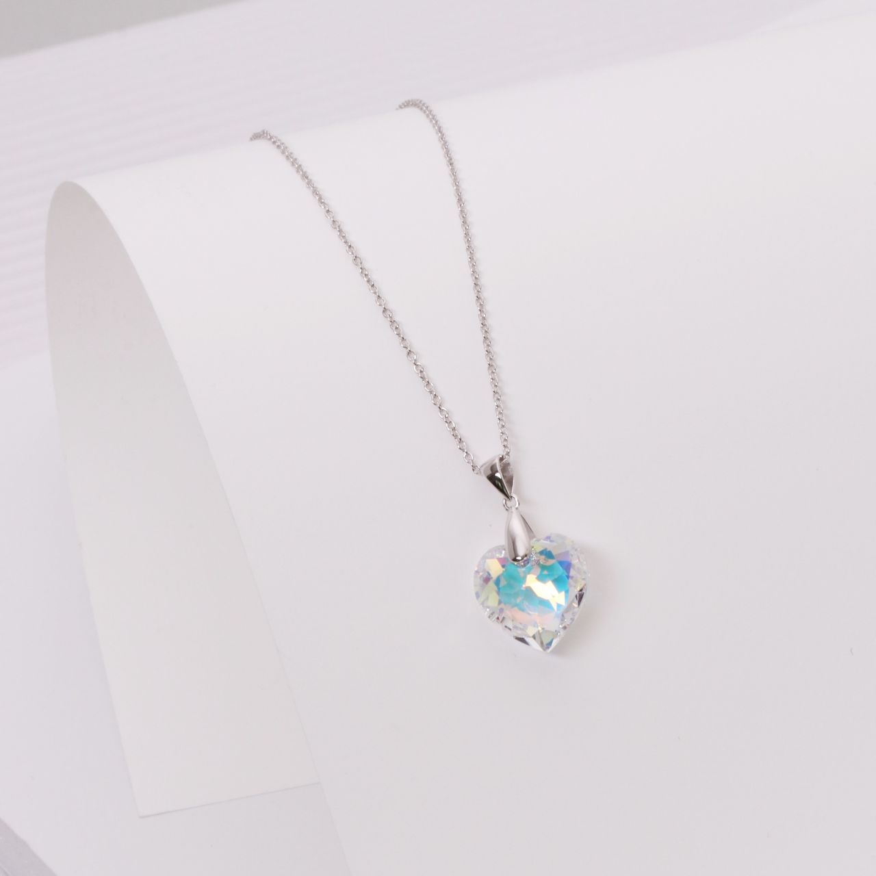 Zilveren ketting met hanger hart met Swarovski kristal AB voor dames