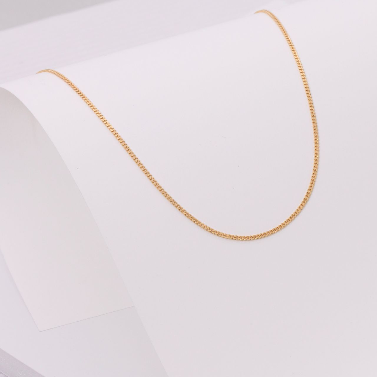 Silberne goldbeschichtete Basiskette für Damen