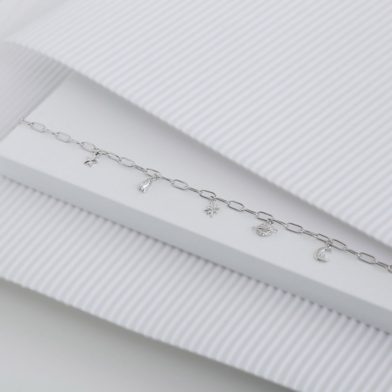 Zilveren bedelarmband space