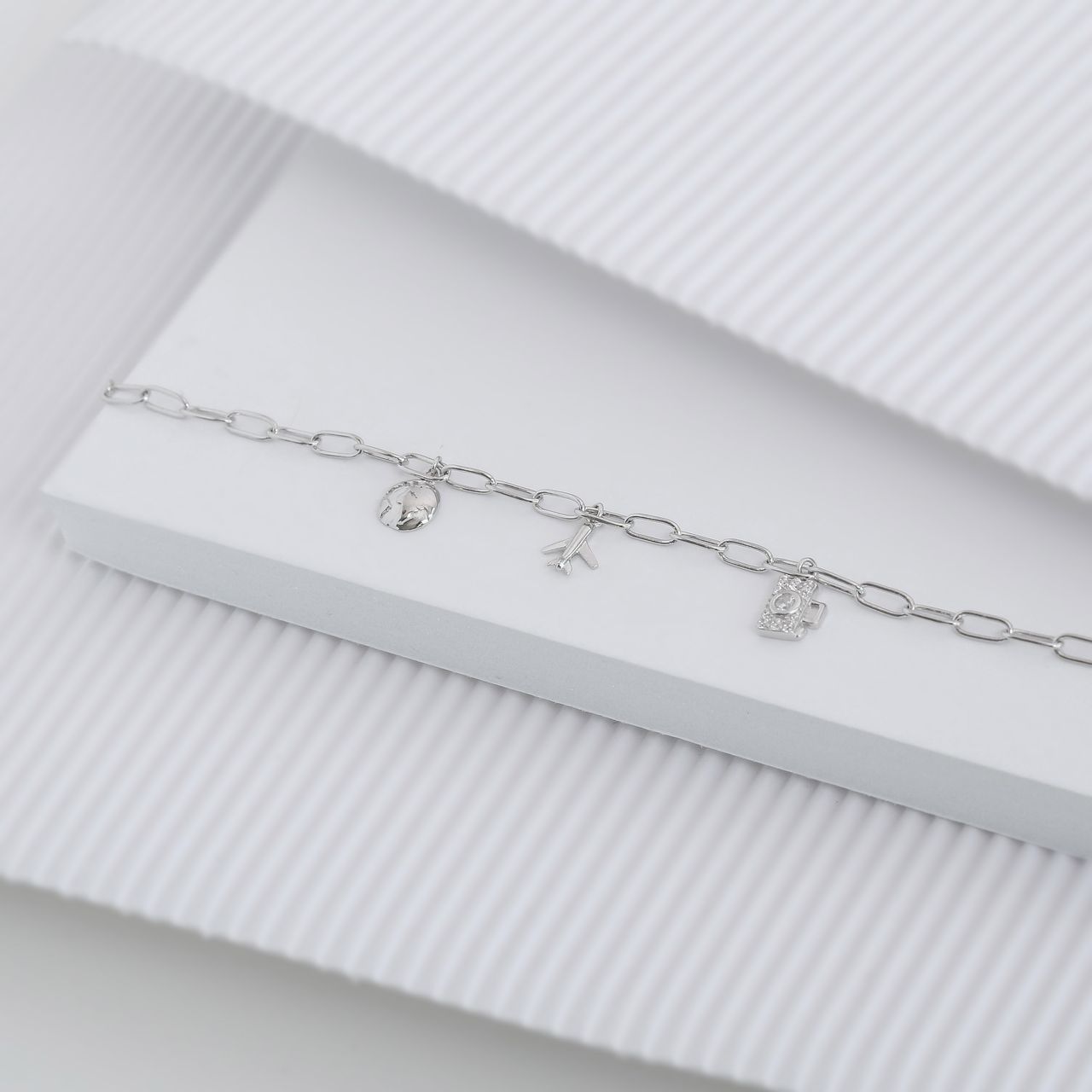 Zilveren bedelarmband travel