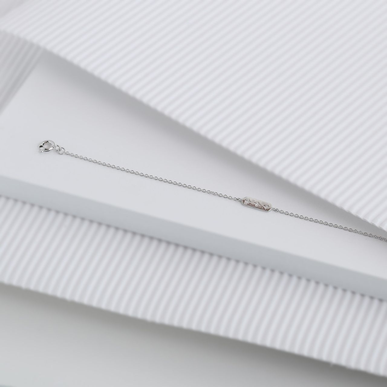Zilveren armband bar zirkonia