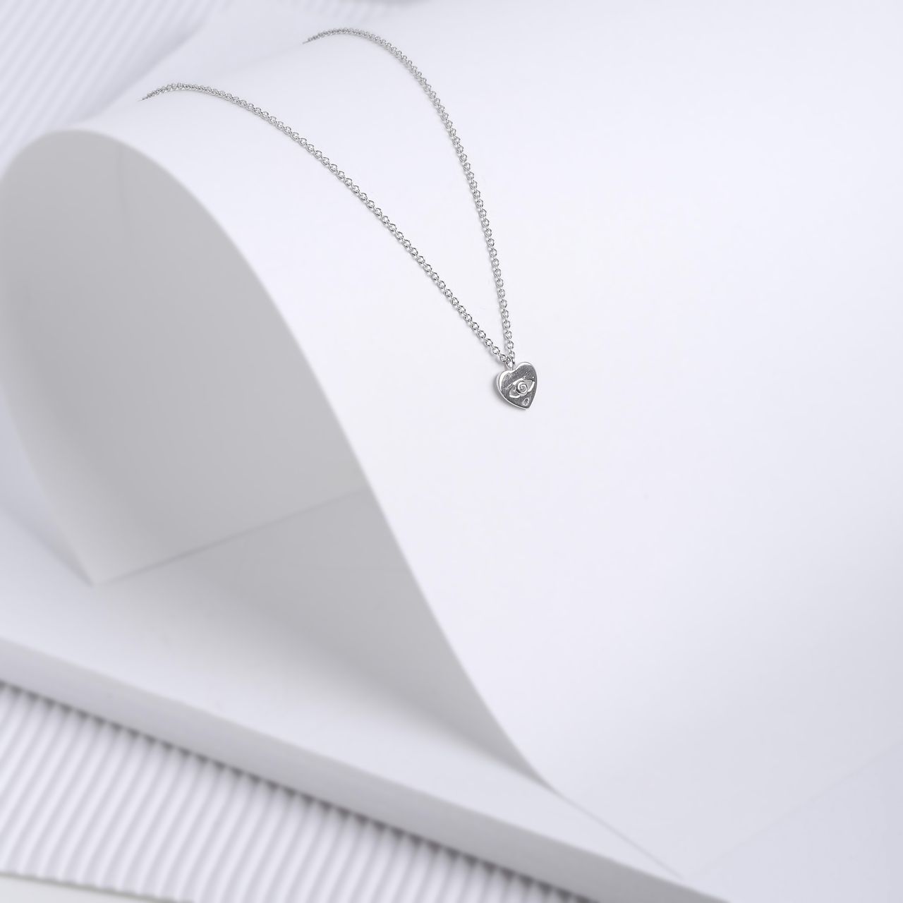 Zilveren ketting met hanger hart