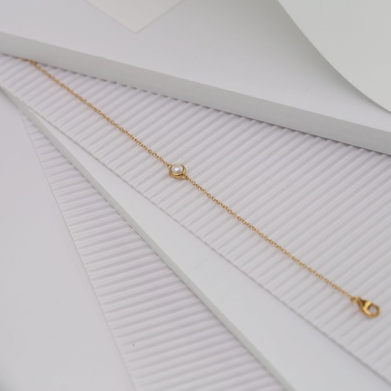 Zilveren goldplated parelarmband voor dames