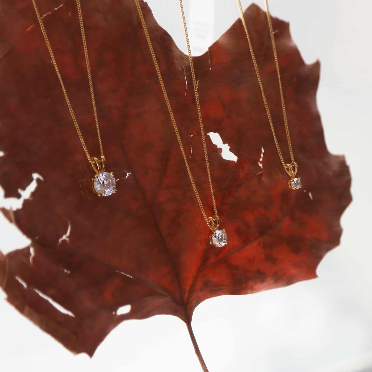 Silberne goldplattierte Halskette mit Anhänger und Swarovski Zirkonia für Damen