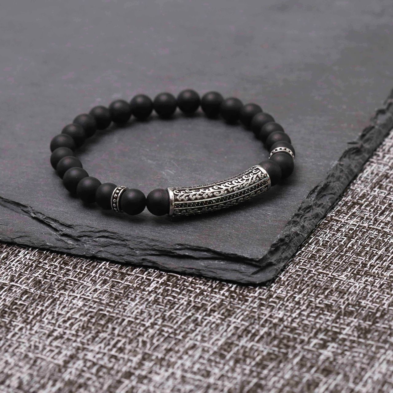 Gerecycled stalen herenarmband met natuursteen black agate