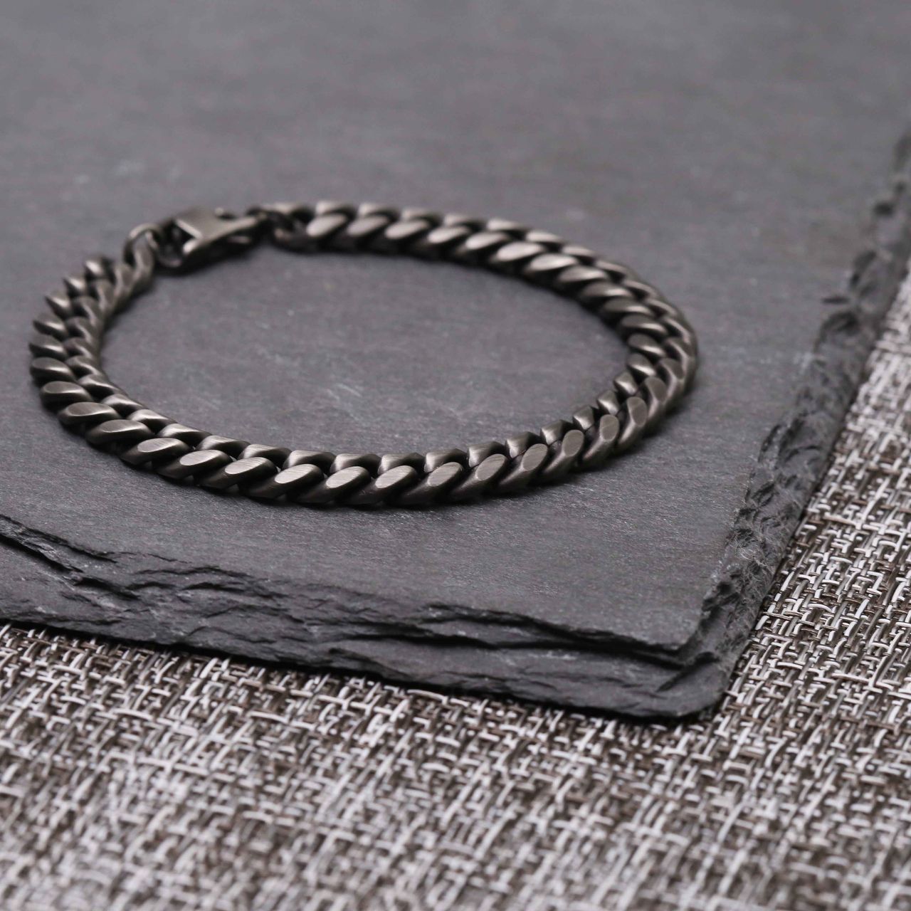 Gerecycleerd stainless steel armband met gourmetschakel