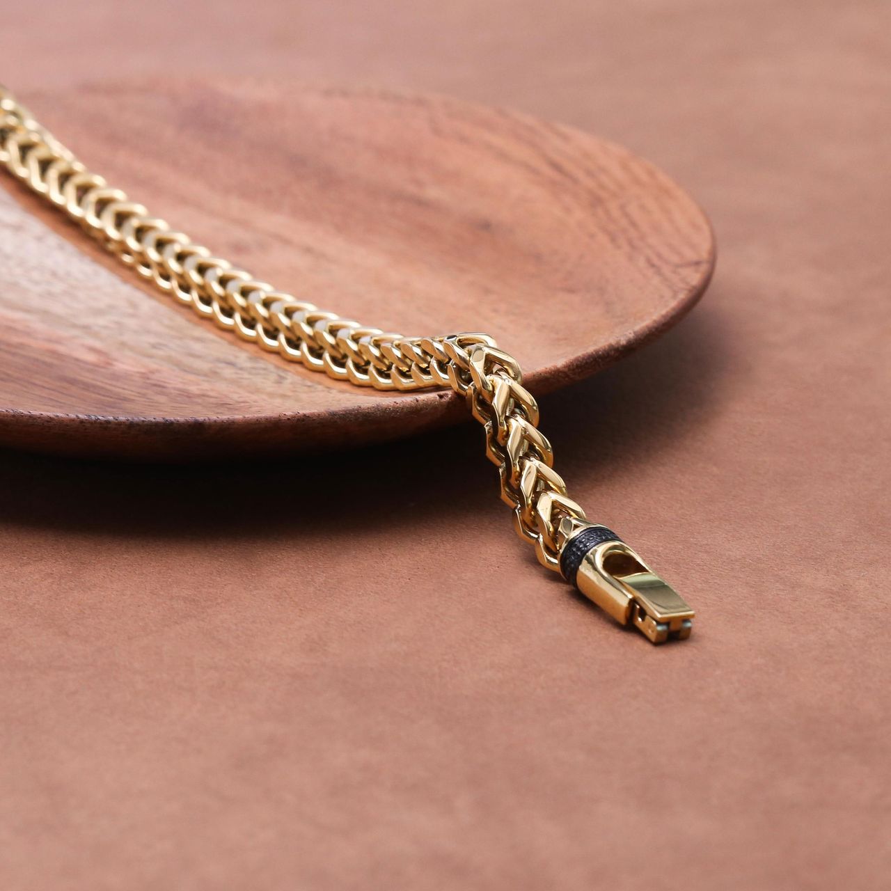 Stalen goldplated herenschakelarmband