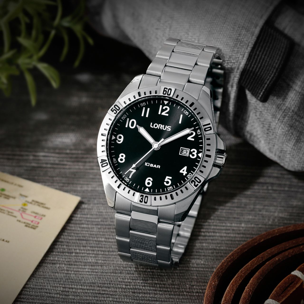 Lorus Edelstahl-Armbanduhr, 100 m WD, RH925NX9
