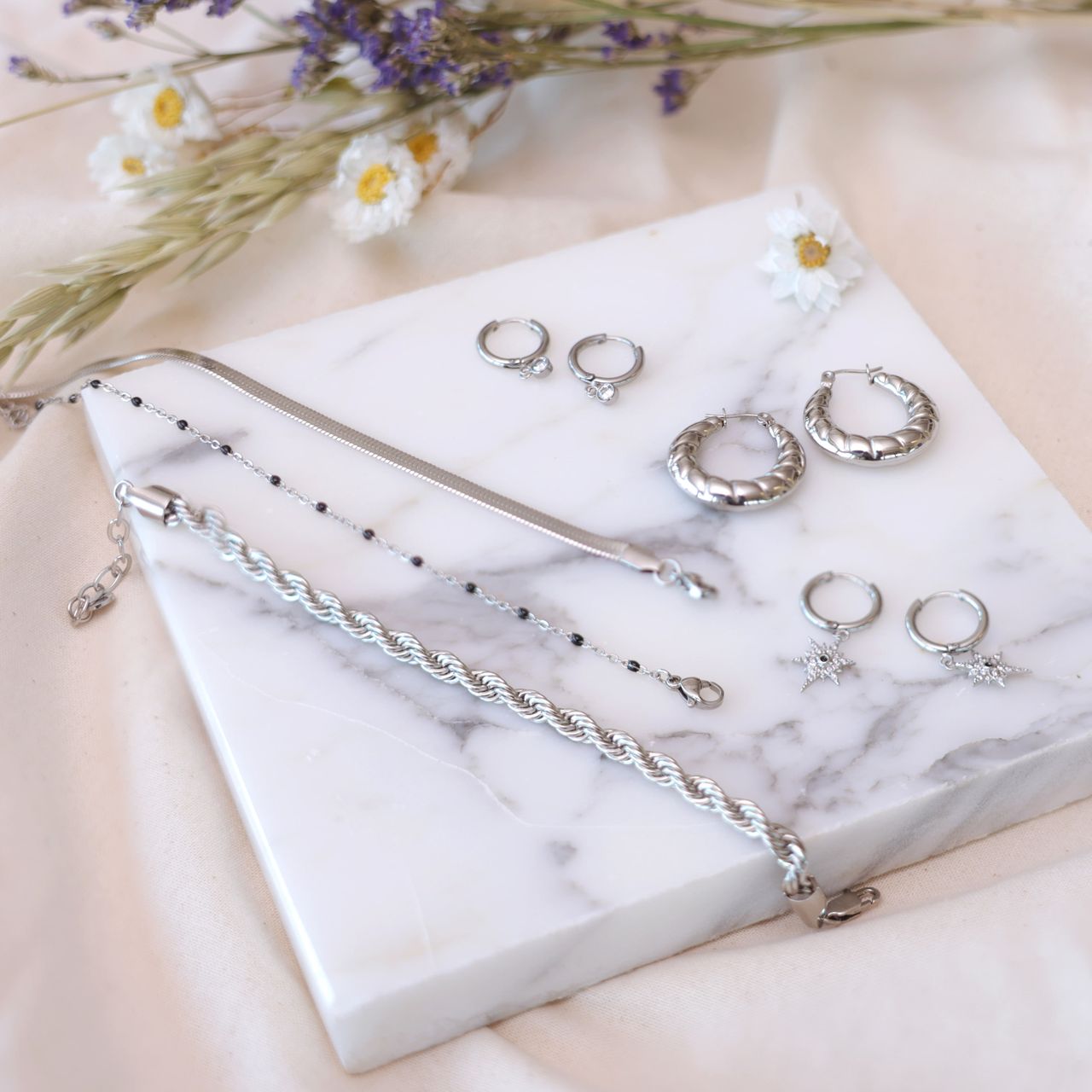 Myla stainless steel goldplated oorringen voor dames