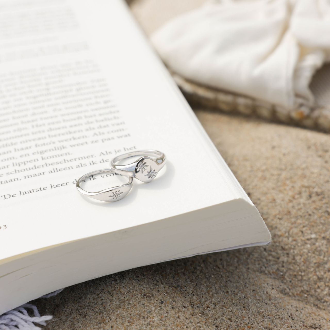 Zilveren ring kompas zirkonia