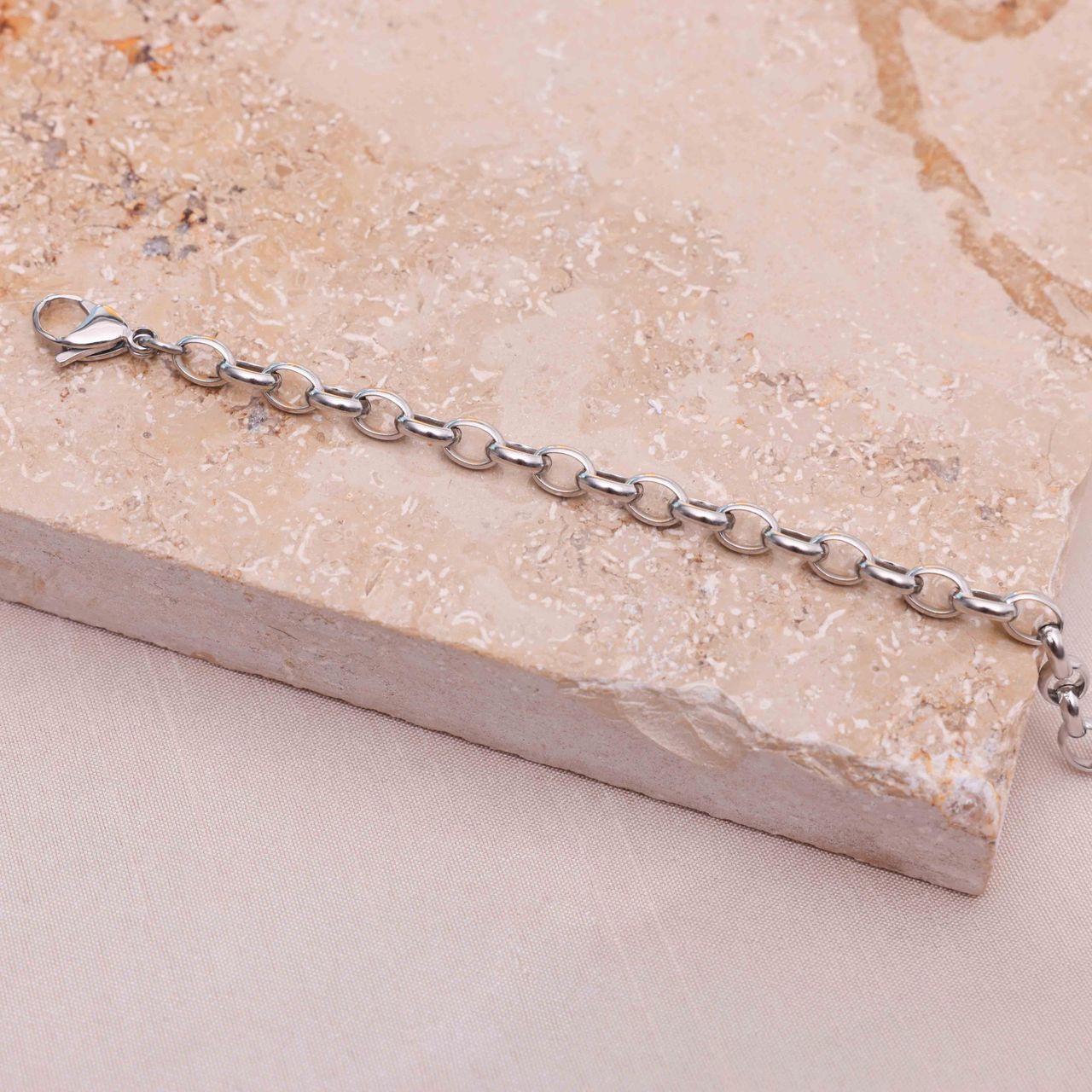 Gerecycleerd stainless steel armband valerie