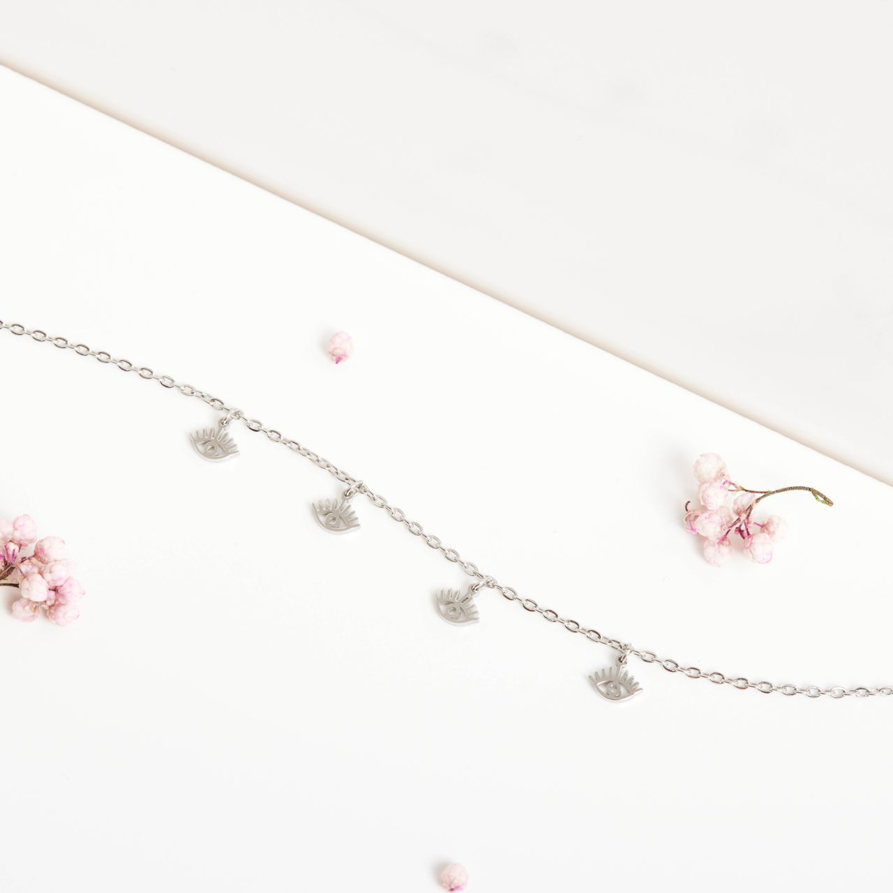 Stalen armband met hanger oogjes