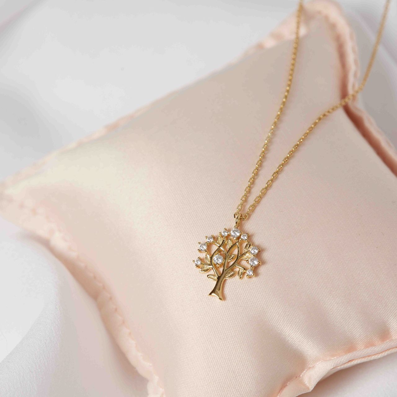 Zilveren goldplated ketting met hanger levensboom met zirkonia voor dames