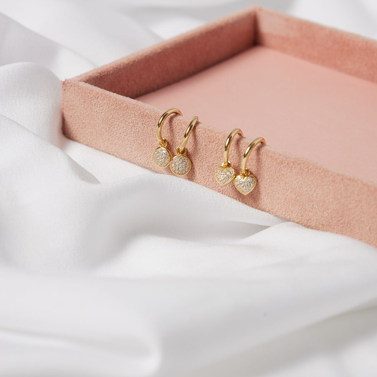 Ohrringe aus 925 Silber, vergoldet, rund, mit Zirkonia